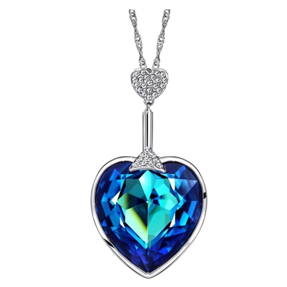 🎁 Swarovski Crystal Large Ladonna Heart Necklace - Picture 3 of 8